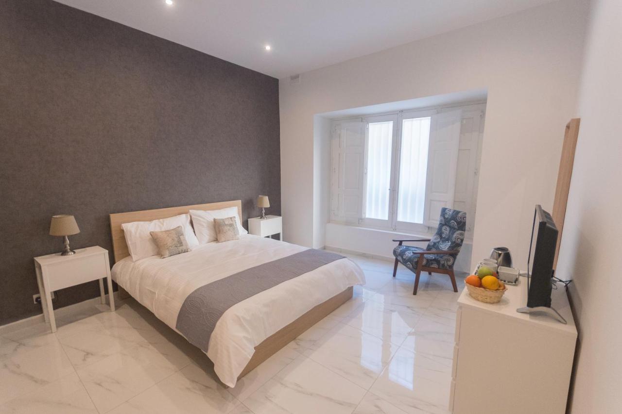 4 Bedroom Apartment Near Sliema Seafront Eksteriør bilde
